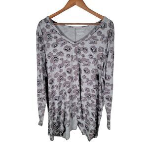 Lane Bryant Plus Size 22/24 Swing Gray Floral Soft V-neck Long Sleeve‎ Tee Top